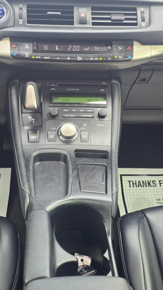 Lexus CT 200h Base 2015