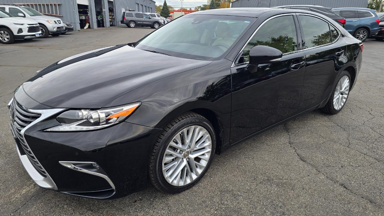 Lexus ES 350 Sedan 2016