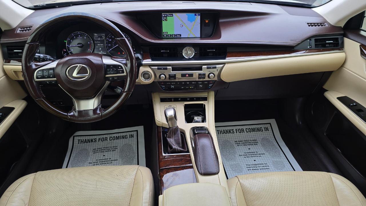 Lexus ES 350 Sedan 2016