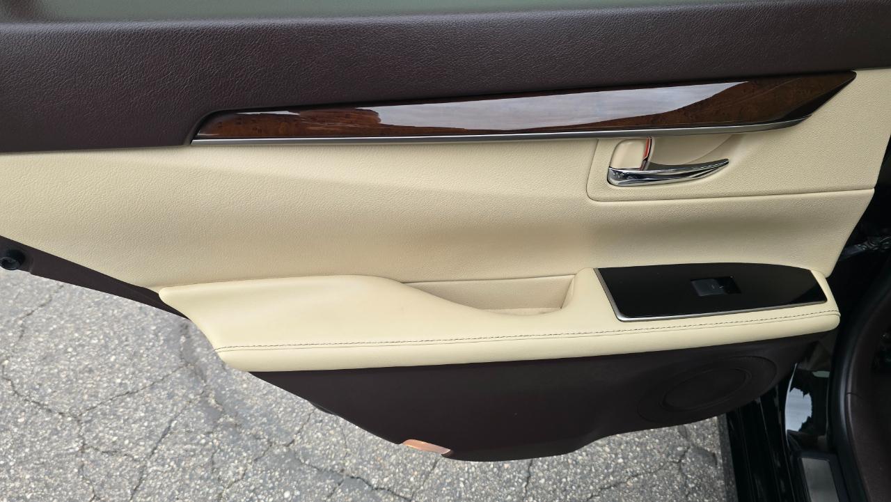 Lexus ES 350 Sedan 2016
