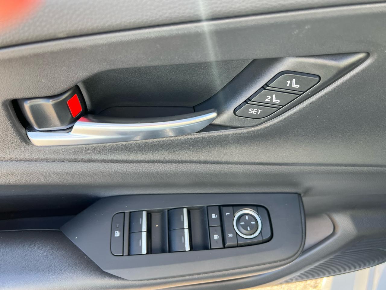 Toyota Prius Prime XSE Premium (Natl) 2024