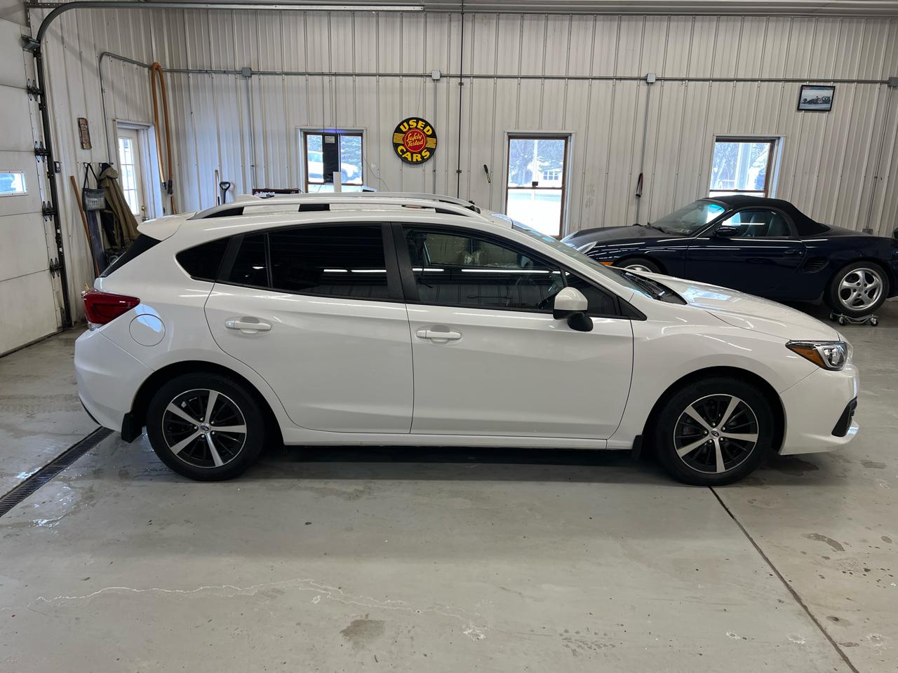 Subaru Impreza 2.0i Premium CVT 5-Door 2022