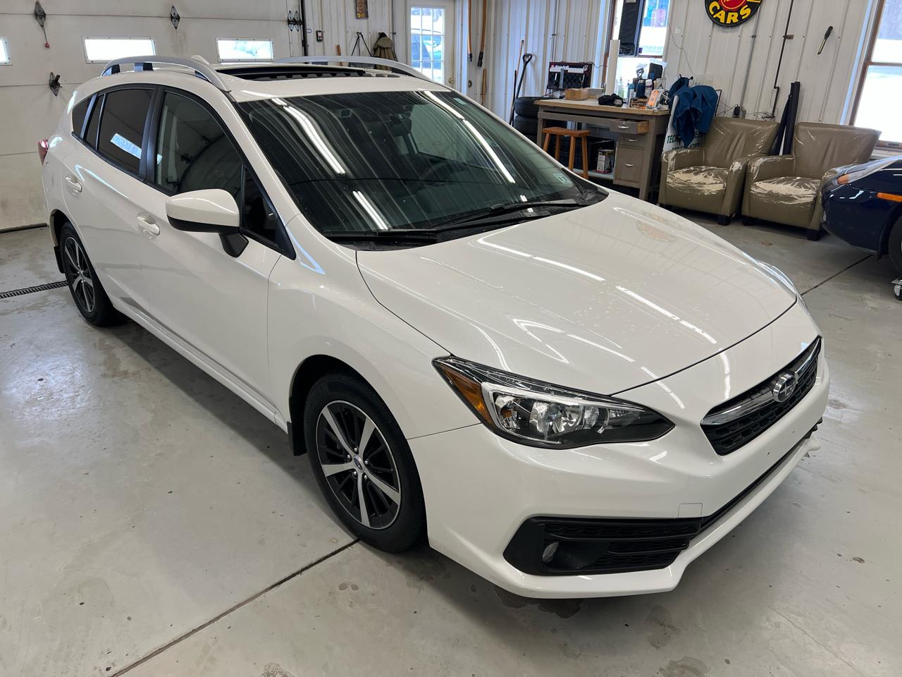 Subaru Impreza 2.0i Premium CVT 5-Door 2022