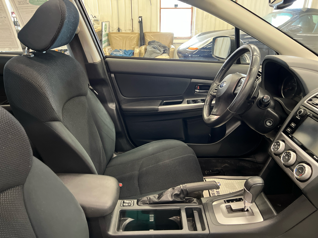 Subaru Impreza 2.0i Premium PZEV 4-Door 2016