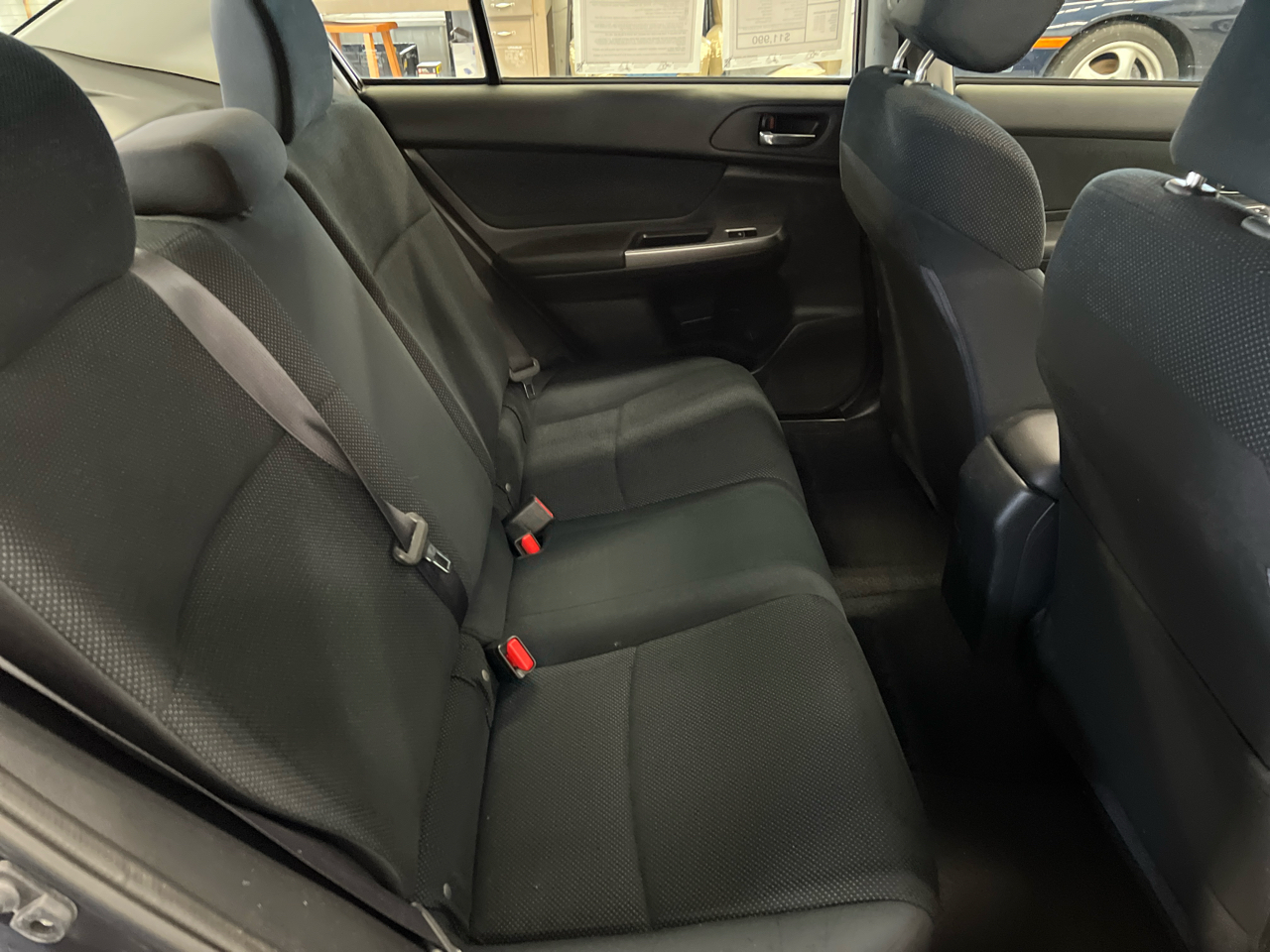 Subaru Impreza 2.0i Premium PZEV 4-Door 2016