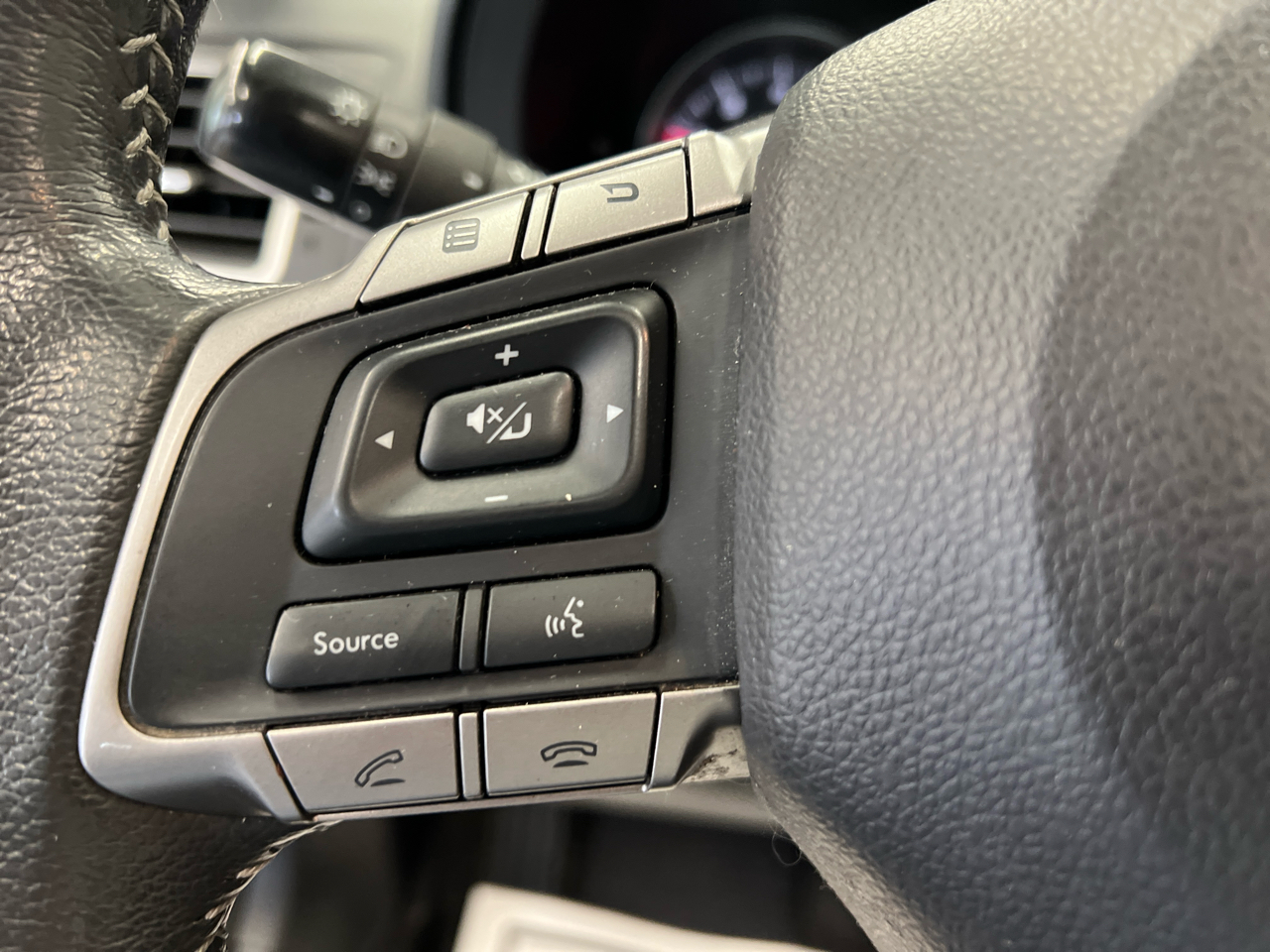 Subaru Impreza 2.0i Premium PZEV 4-Door 2016