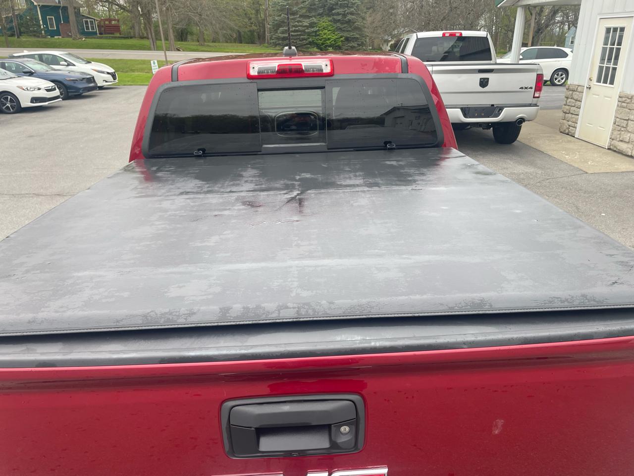 GMC Canyon Denali Crew Cab 4WD Long Box 2020