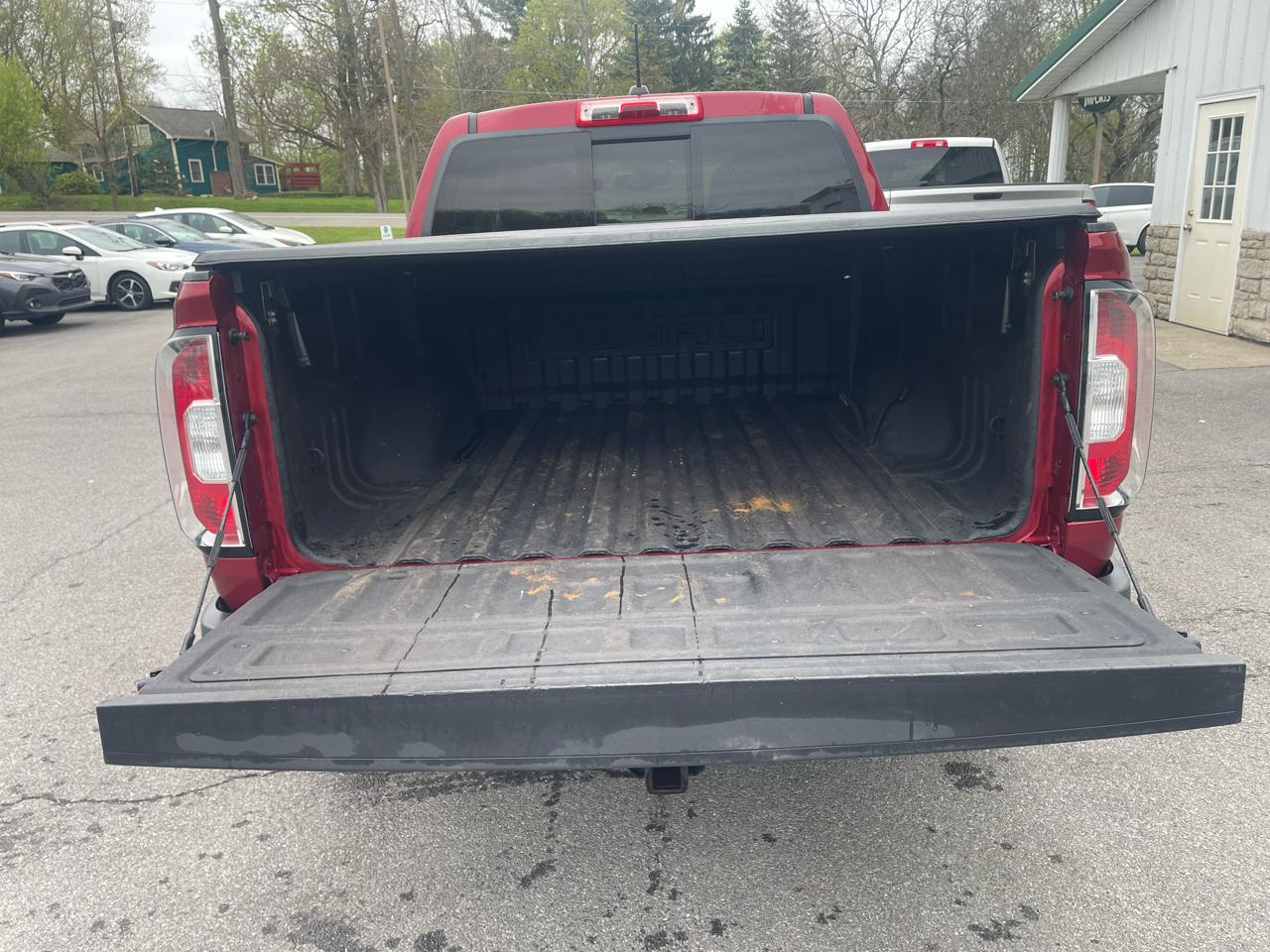 GMC Canyon Denali Crew Cab 4WD Long Box 2020