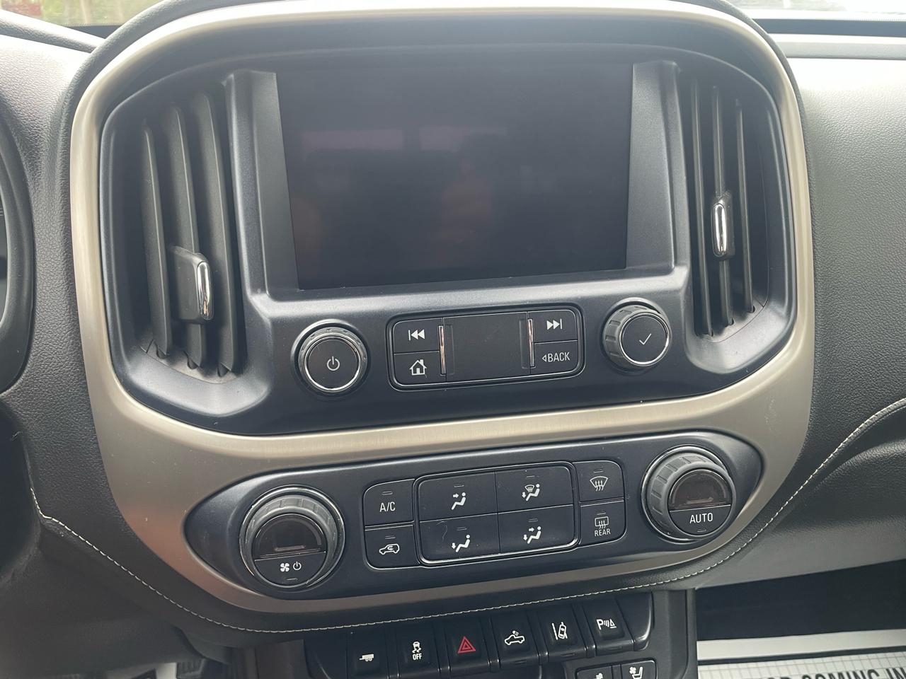 GMC Canyon Denali Crew Cab 4WD Long Box 2020