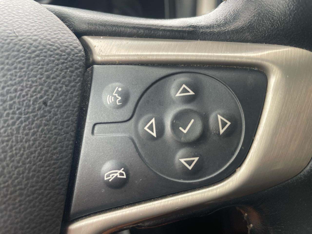 GMC Canyon Denali Crew Cab 4WD Long Box 2020