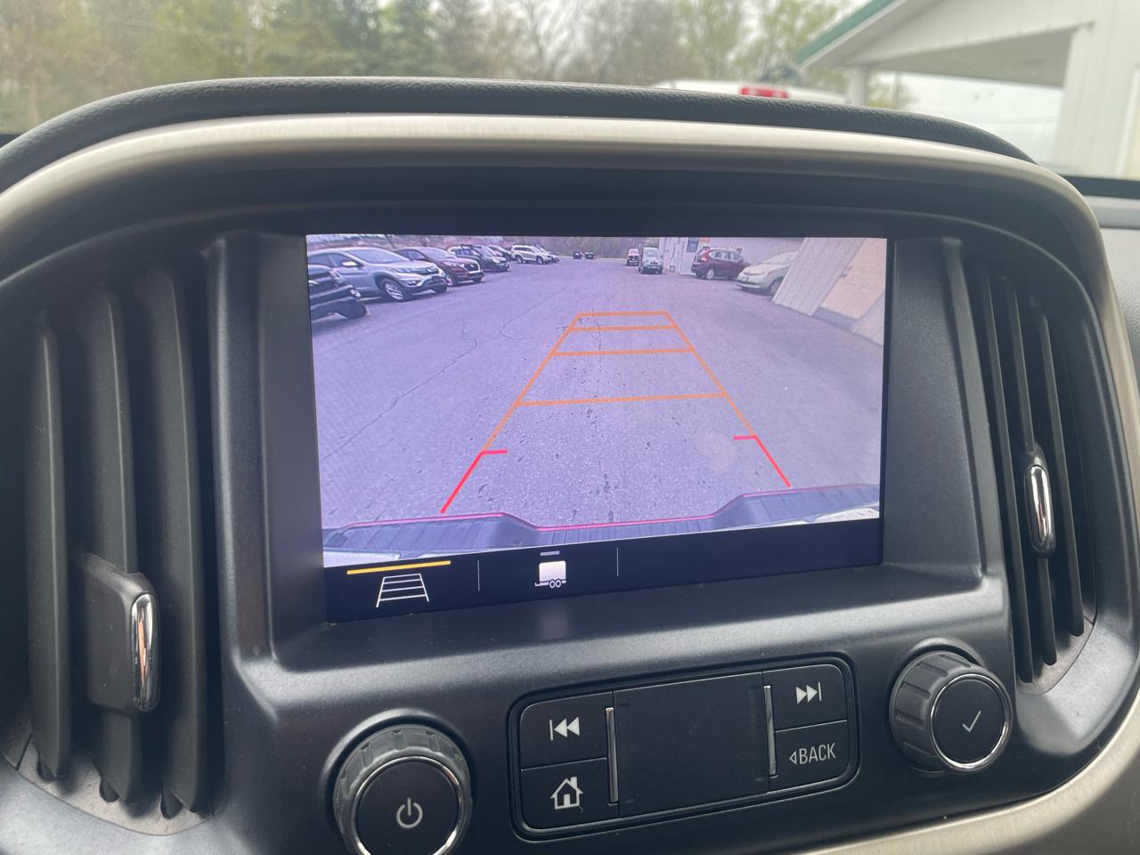 GMC Canyon Denali Crew Cab 4WD Long Box 2020