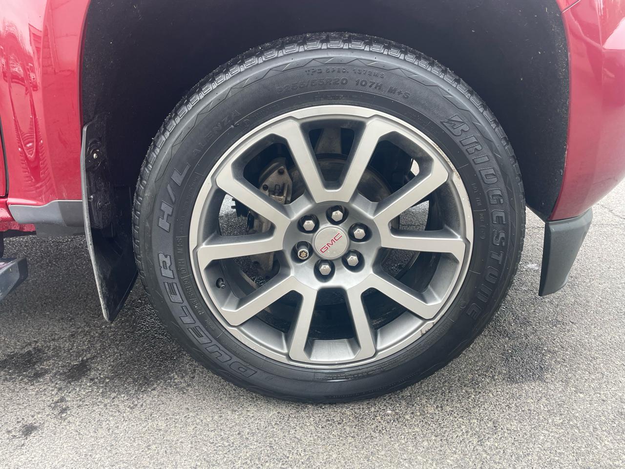 GMC Canyon Denali Crew Cab 4WD Long Box 2020