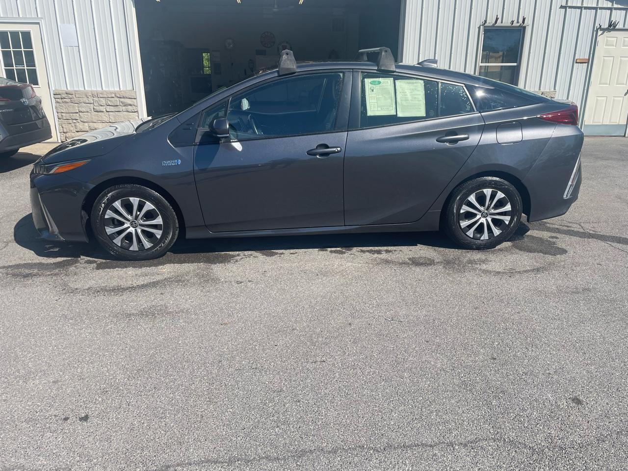 Toyota Prius Prime XLE 2021