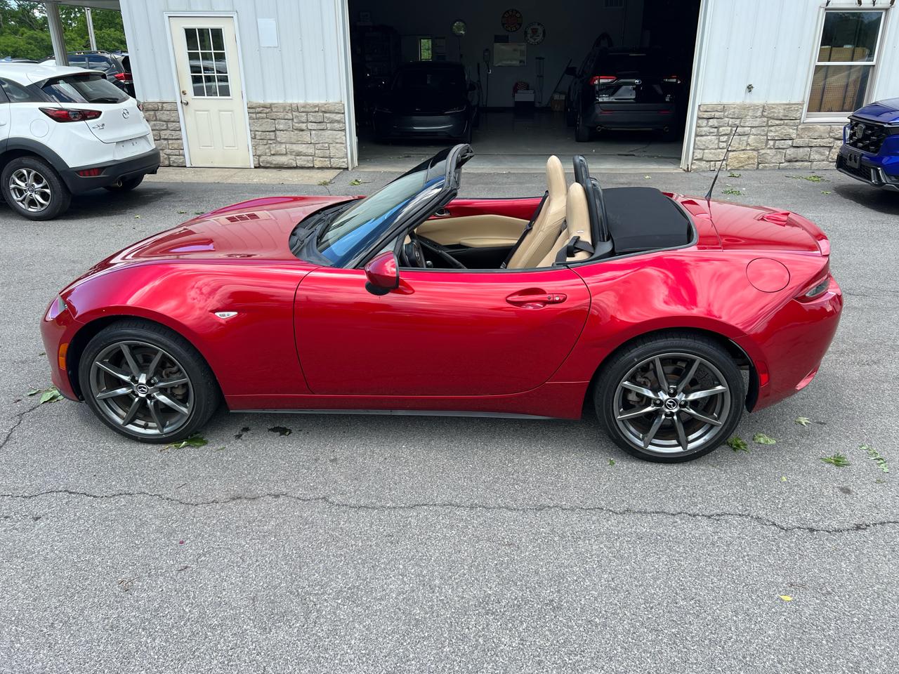 Mazda MX-5 Miata Grand Touring Manual 2017