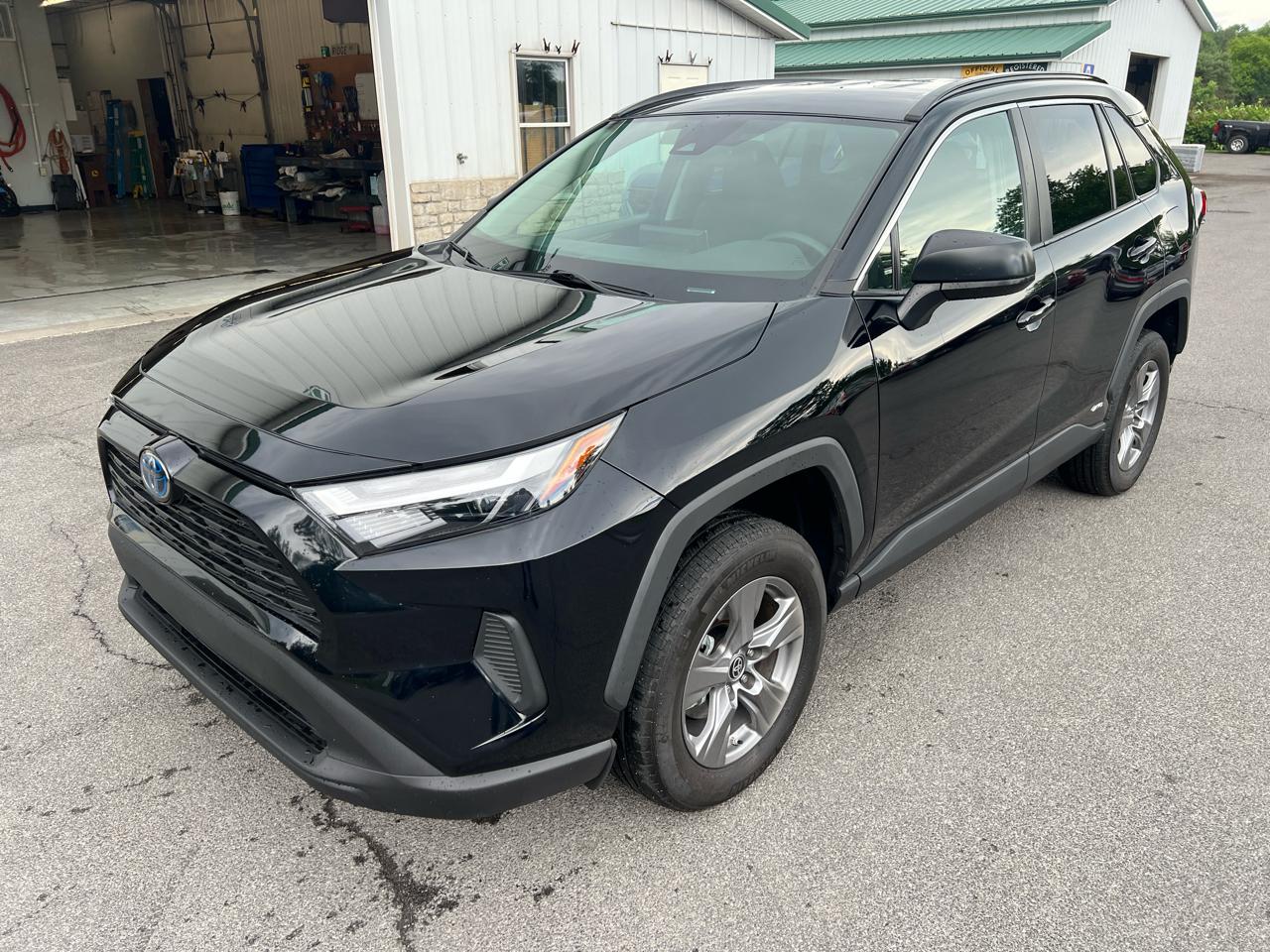 Toyota RAV4 Hybrid Hybrid LE AWD (Natl) 2024
