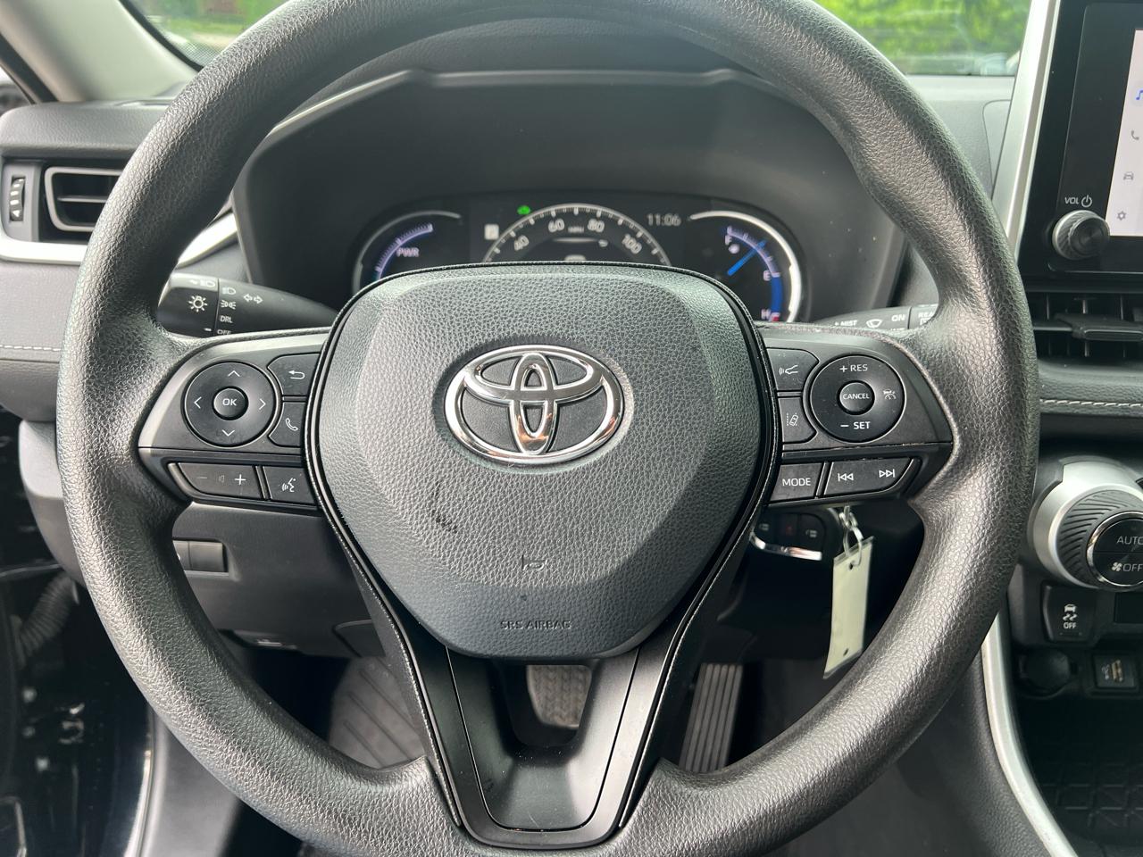Toyota RAV4 Hybrid Hybrid LE AWD (Natl) 2024