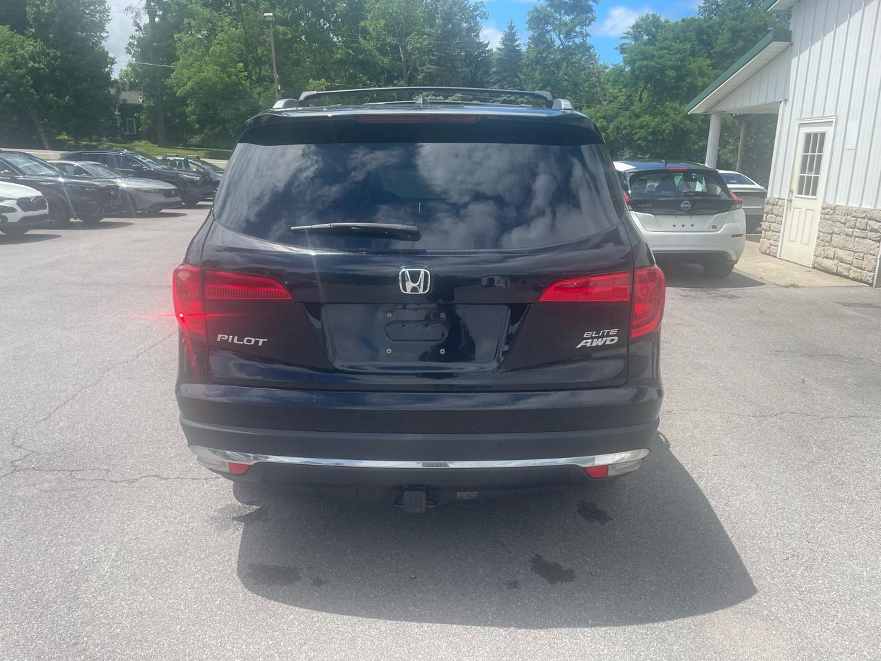 Honda Pilot Elite AWD 2017