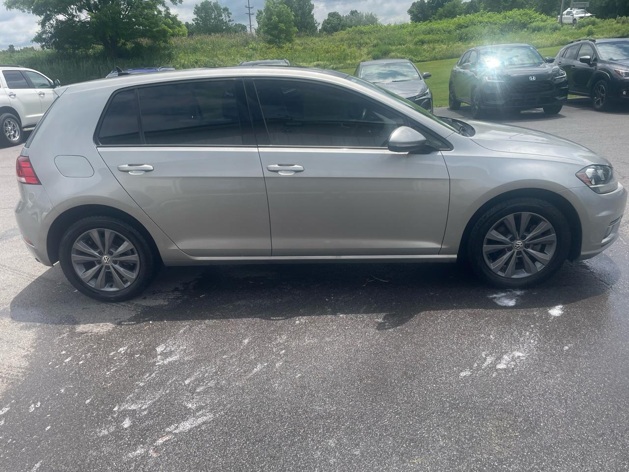Volkswagen Golf TSI SE 6A 2018