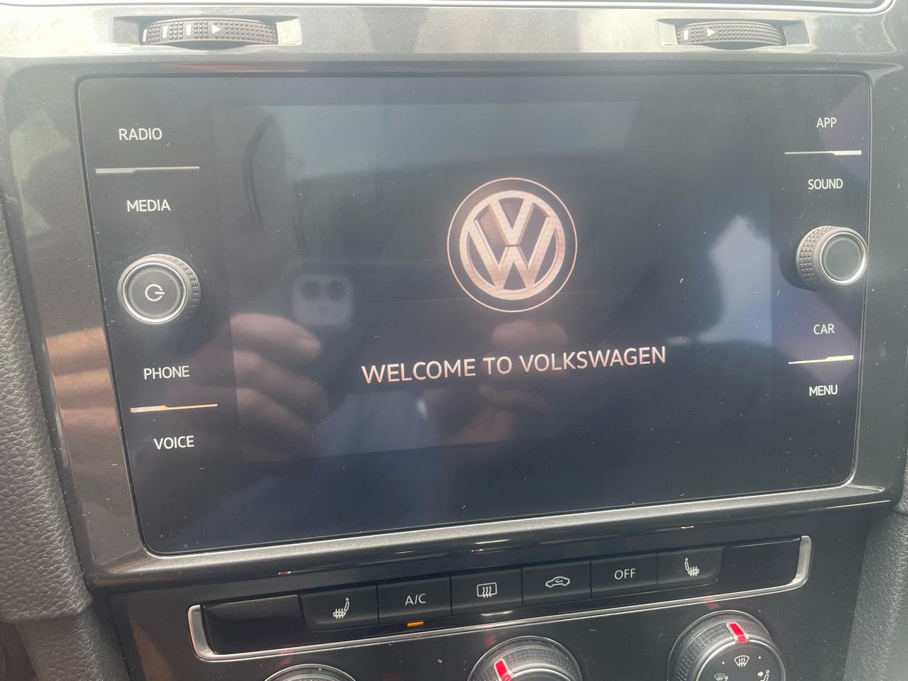 Volkswagen Golf TSI SE 6A 2018
