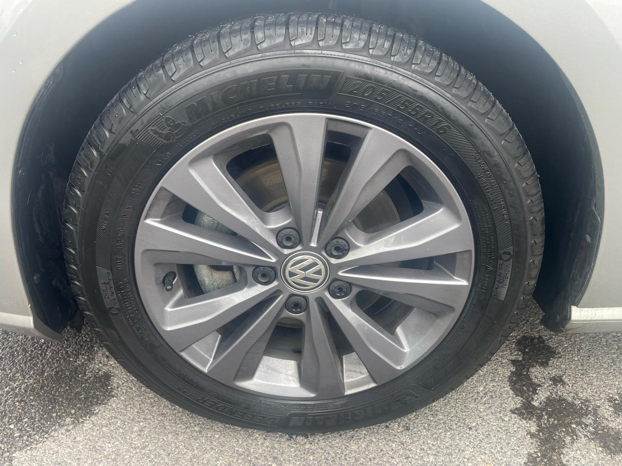 Volkswagen Golf TSI SE 6A 2018