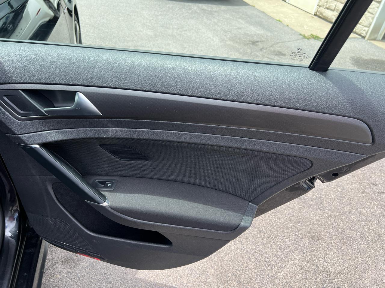 Volkswagen Golf GTI 2.0T S Manual 2018