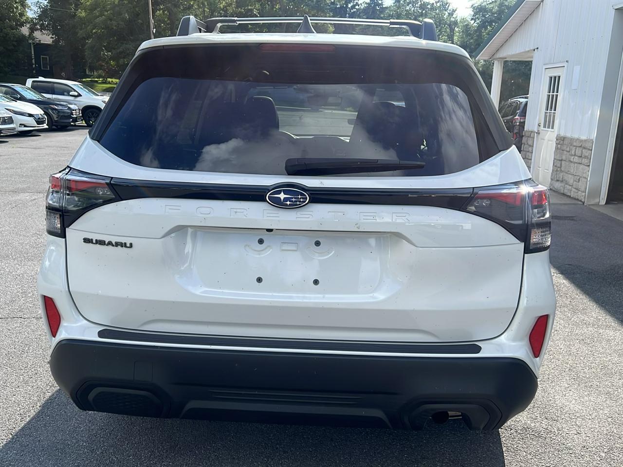 Subaru Forester Premium AWD 2025