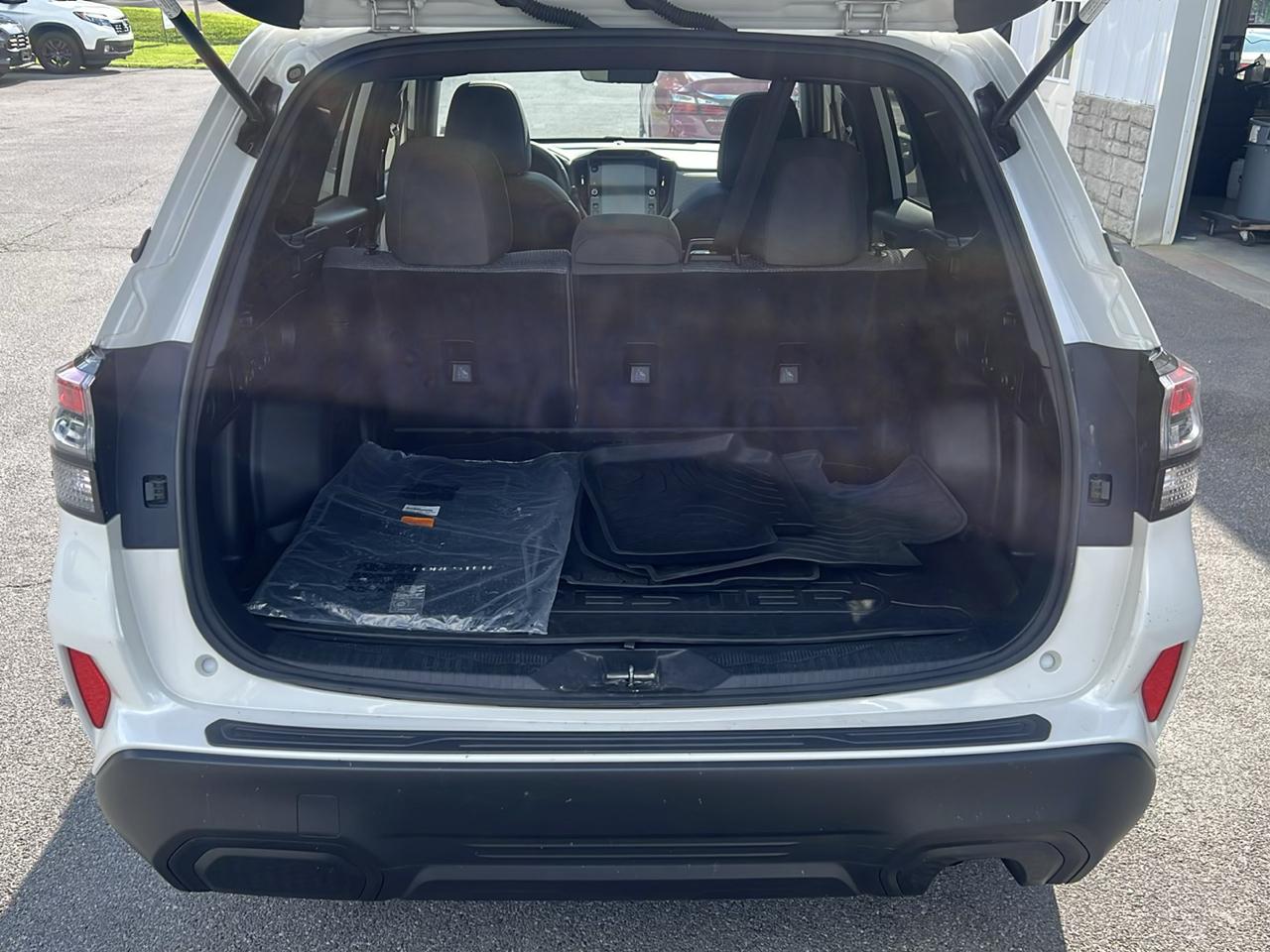Subaru Forester Premium AWD 2025