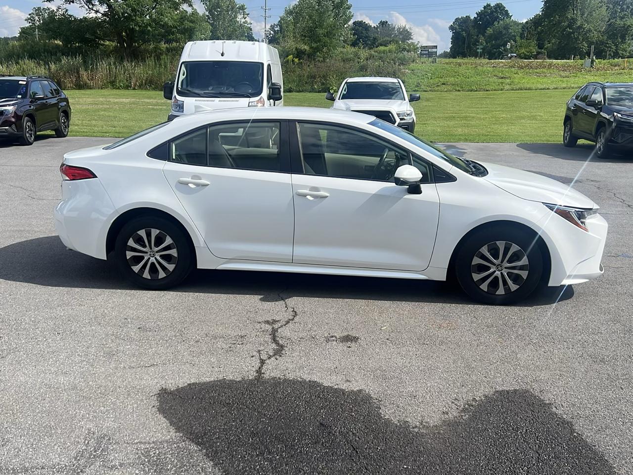Toyota Corolla Hybrid LE CVT (Natl) 2022