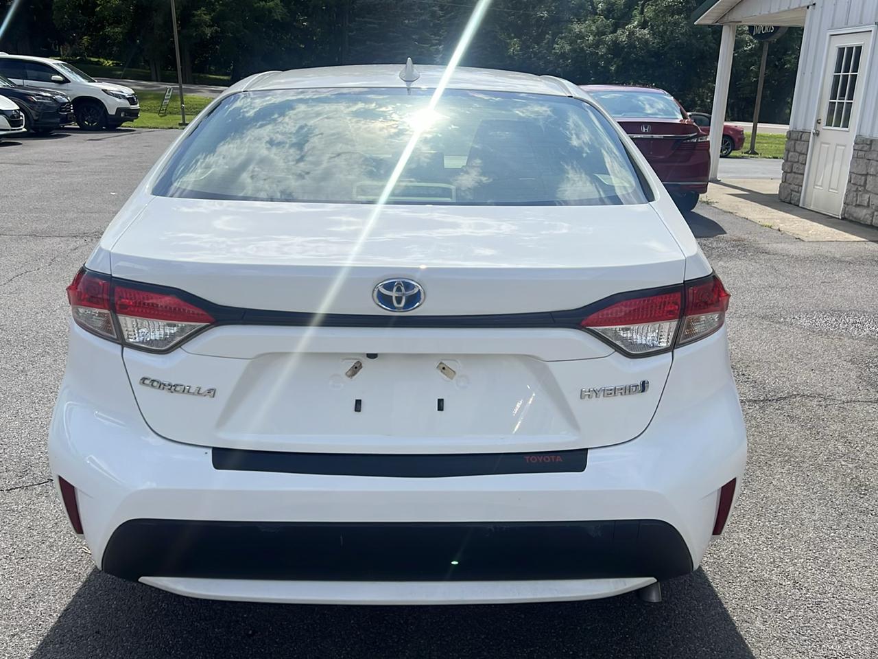 Toyota Corolla Hybrid LE CVT (Natl) 2022