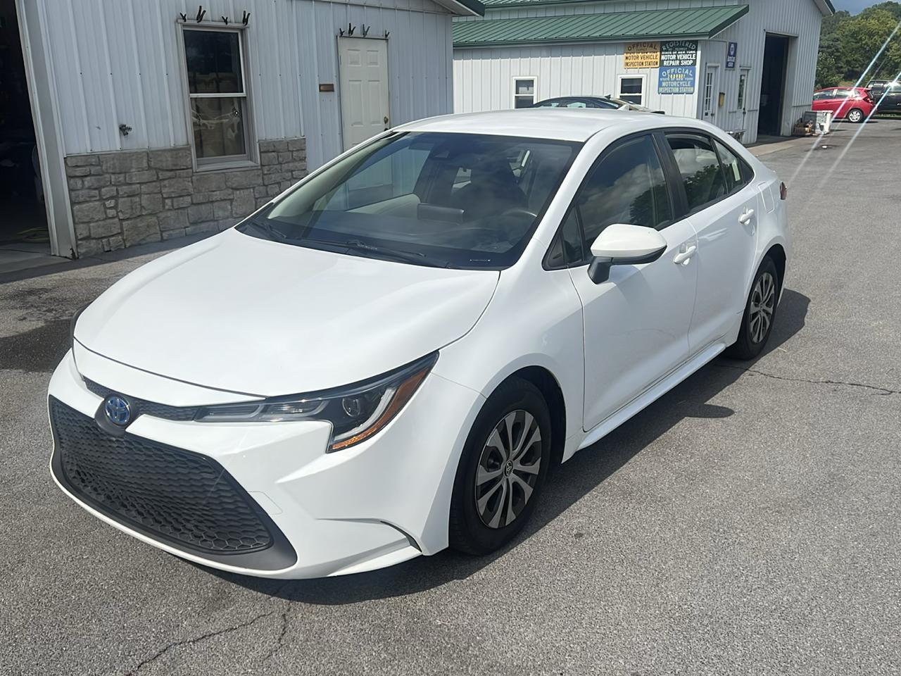 Toyota Corolla Hybrid LE CVT (Natl) 2022