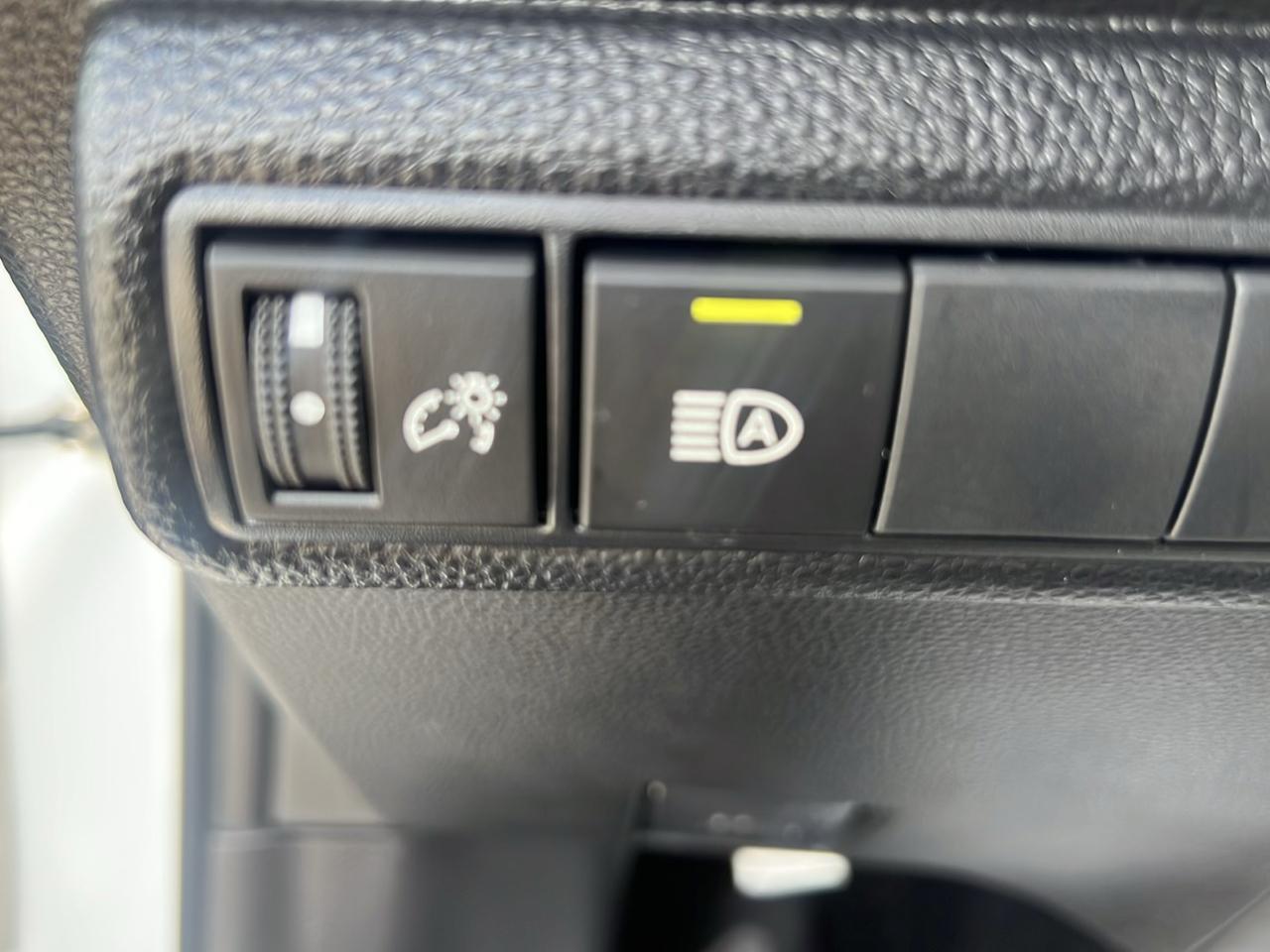 Toyota Corolla Hybrid LE CVT (Natl) 2022