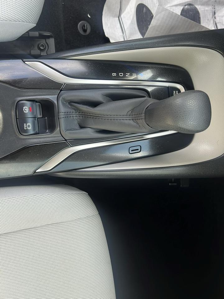 Toyota Corolla Hybrid LE CVT (Natl) 2022