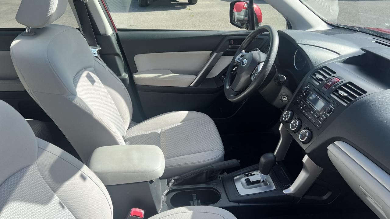 Subaru Forester 4dr CVT 2.5i Premium PZEV 2015