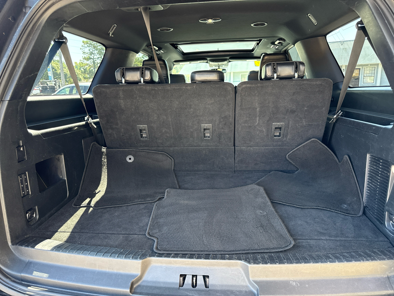 2020 Ford Expedition MAX Limited photo 4