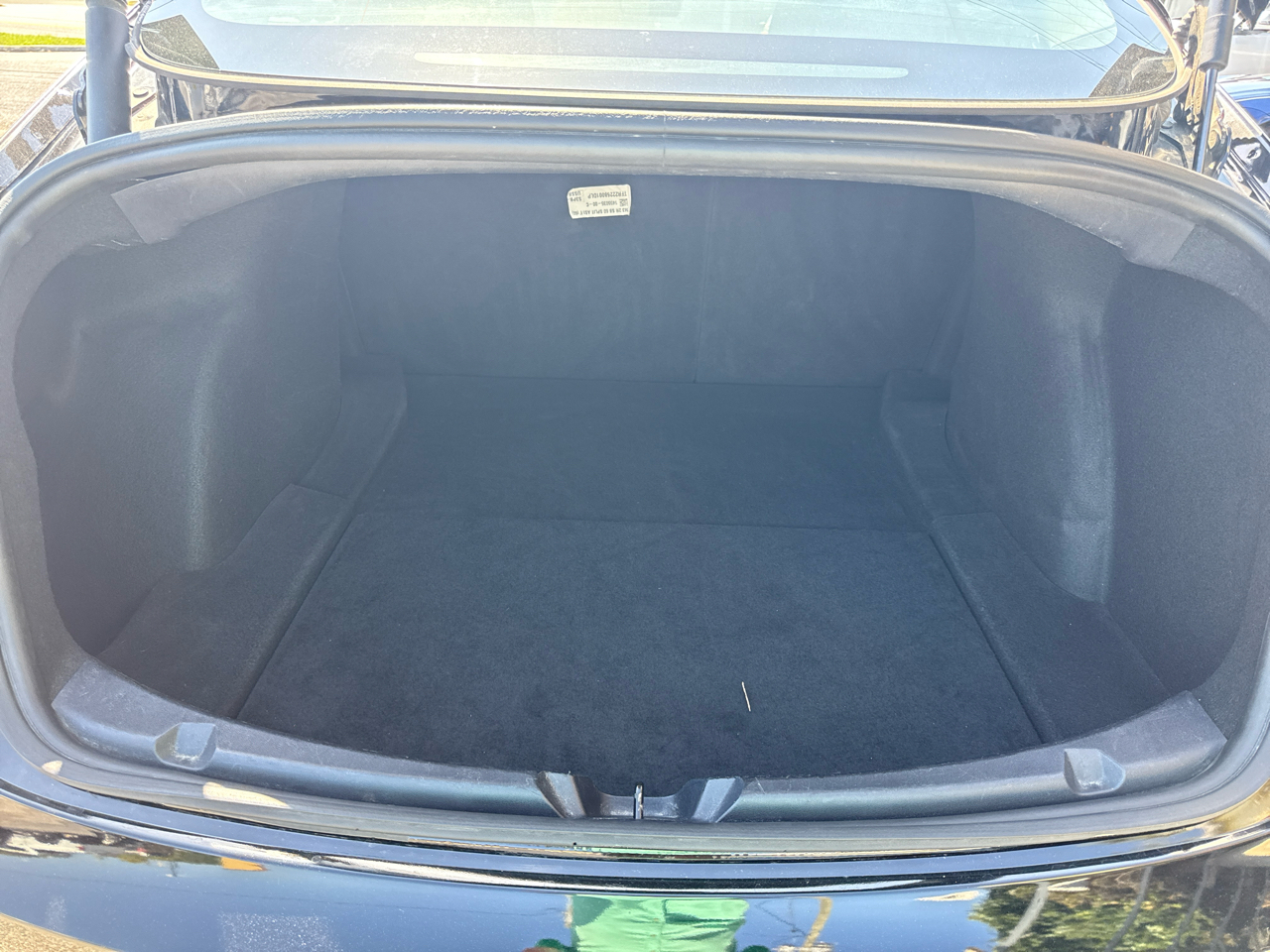 2022 Tesla Model 3 Standard Range Plus photo 2