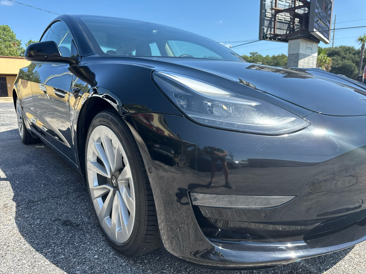 2022 Tesla Model 3 Standard Range Plus photo 13