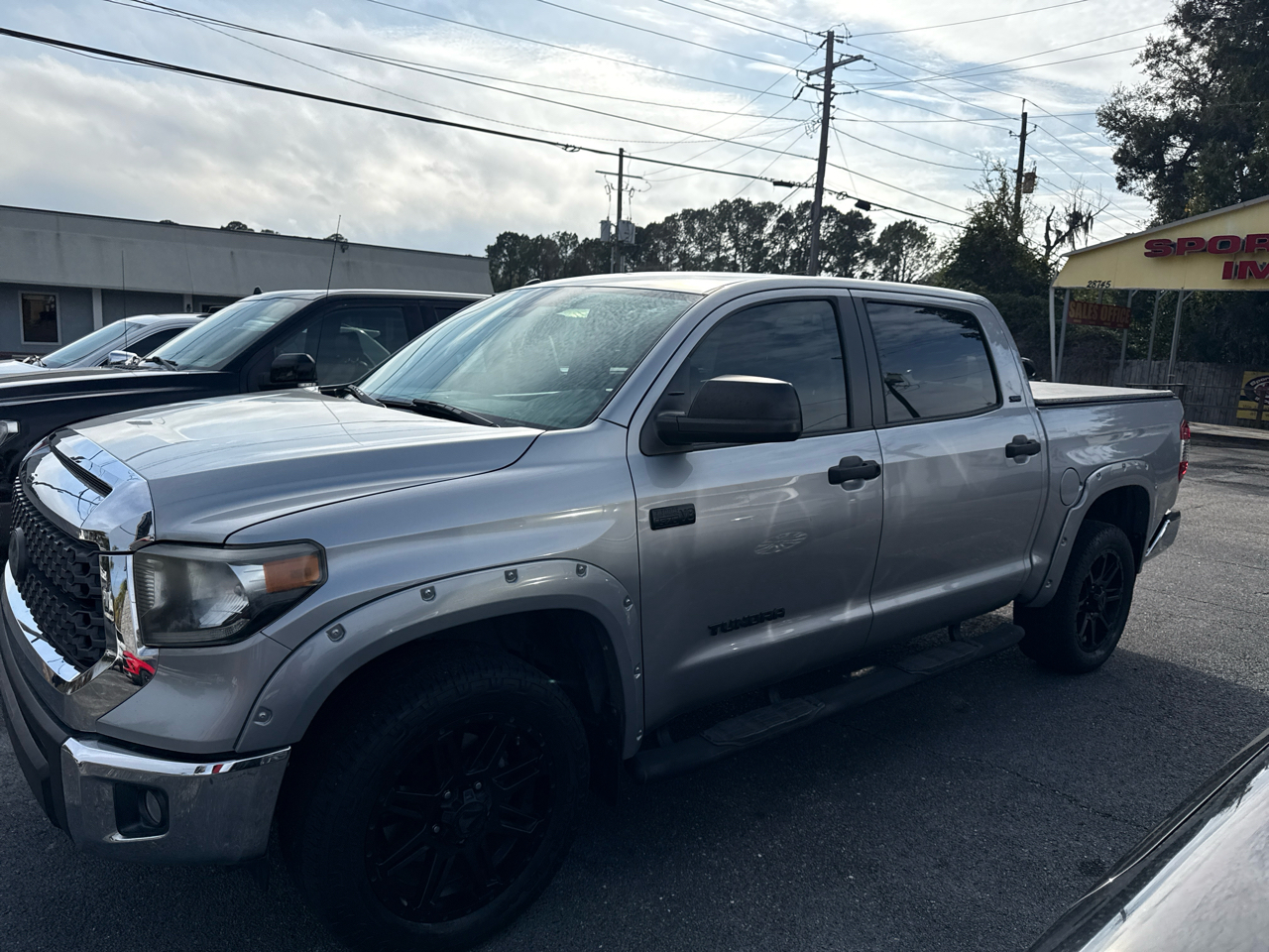 2018 Toyota Tundra SR5 5.7L V8 CrewMax 4WD