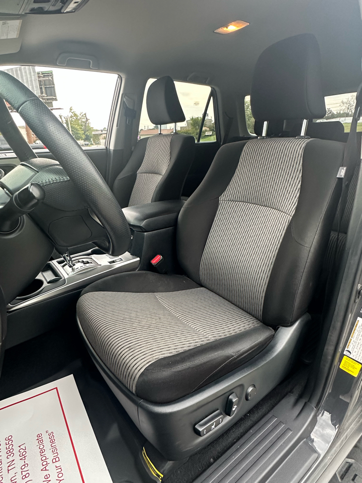 Toyota 4Runner SR5 4WD 2024 Toyota 4Runner SR5 4WD 2024