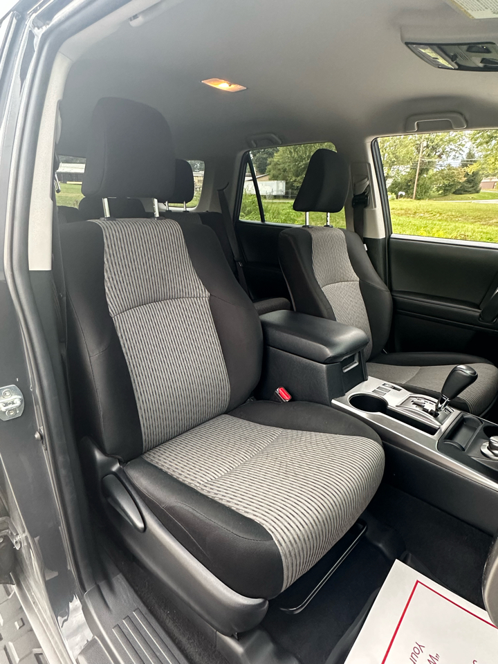 Toyota 4Runner SR5 4WD 2024 Toyota 4Runner SR5 4WD 2024