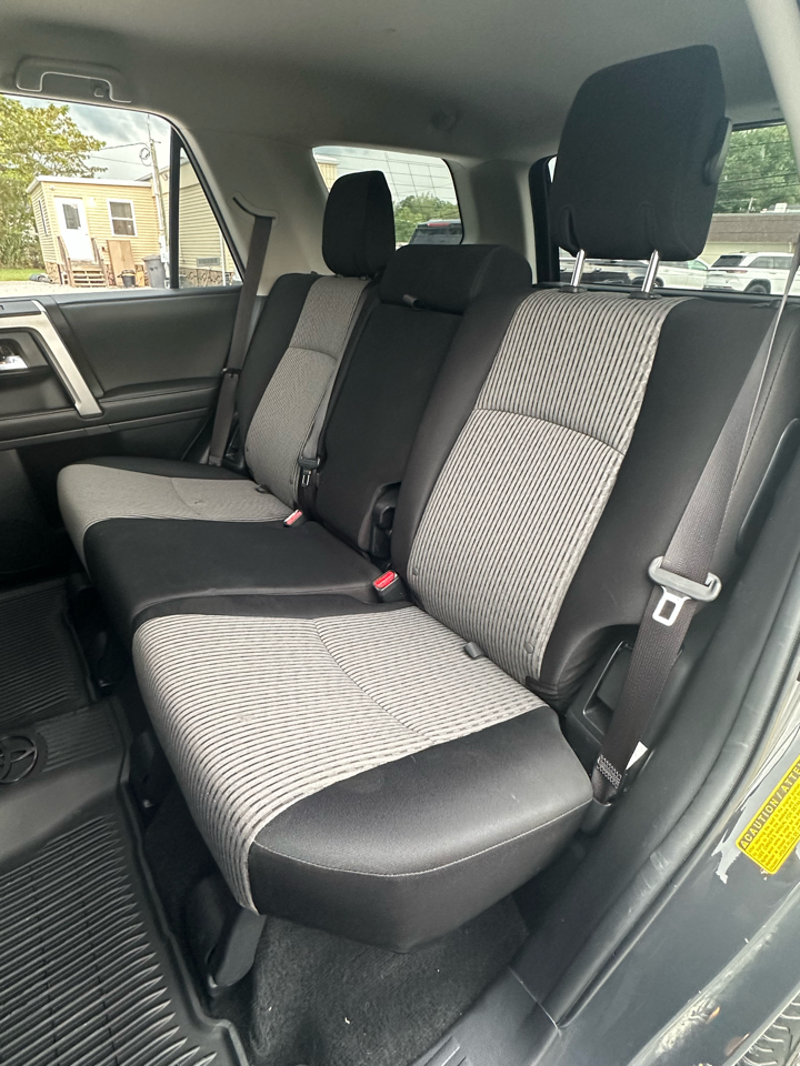 Toyota 4Runner SR5 4WD 2024 Toyota 4Runner SR5 4WD 2024