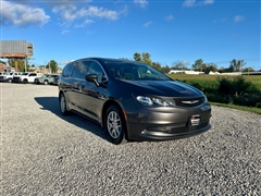 2021 Chrysler Voyager  2021 Chrysler Voyager