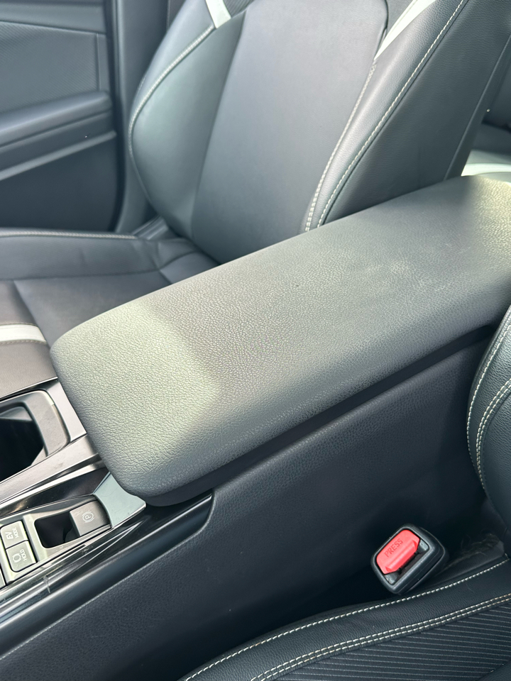 Toyota Camry Hybrid SE 2025