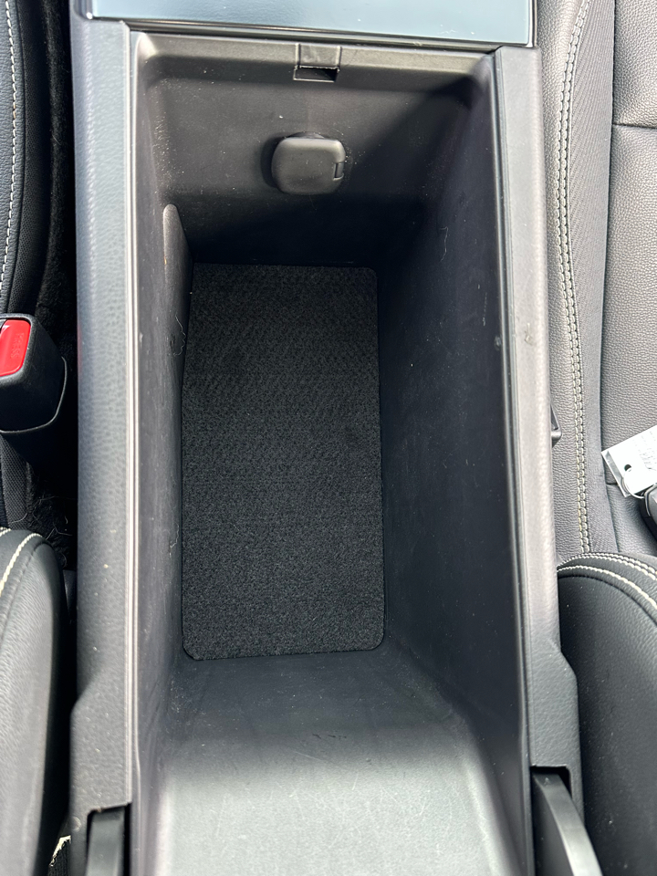 Toyota Camry Hybrid SE 2025