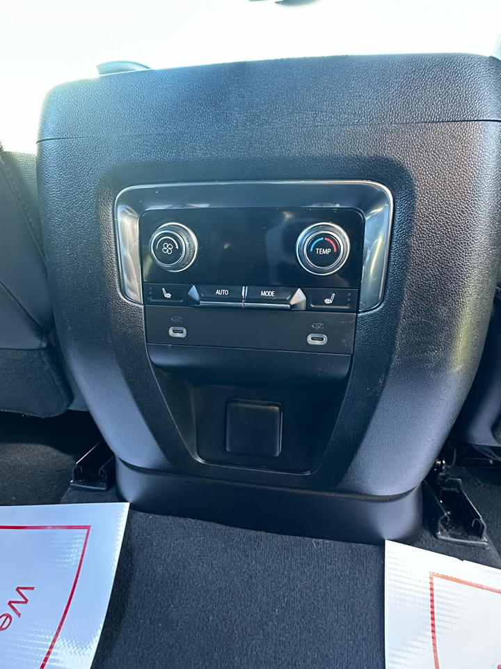 Chevrolet Suburban Premier 4WD 2023