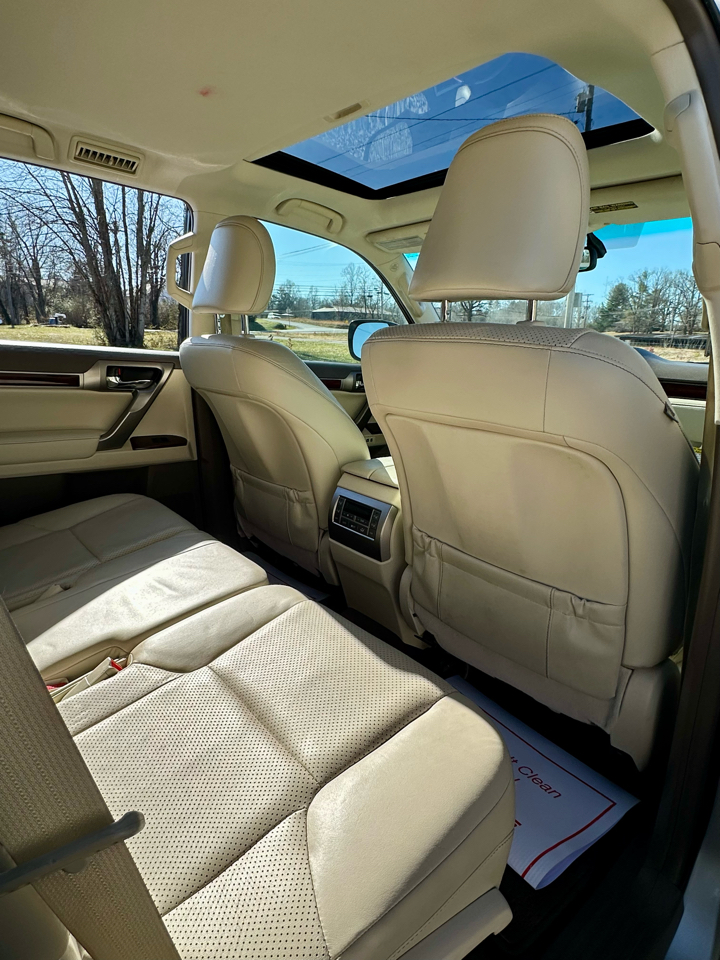 Lexus GX 460 Sport Utility 2010