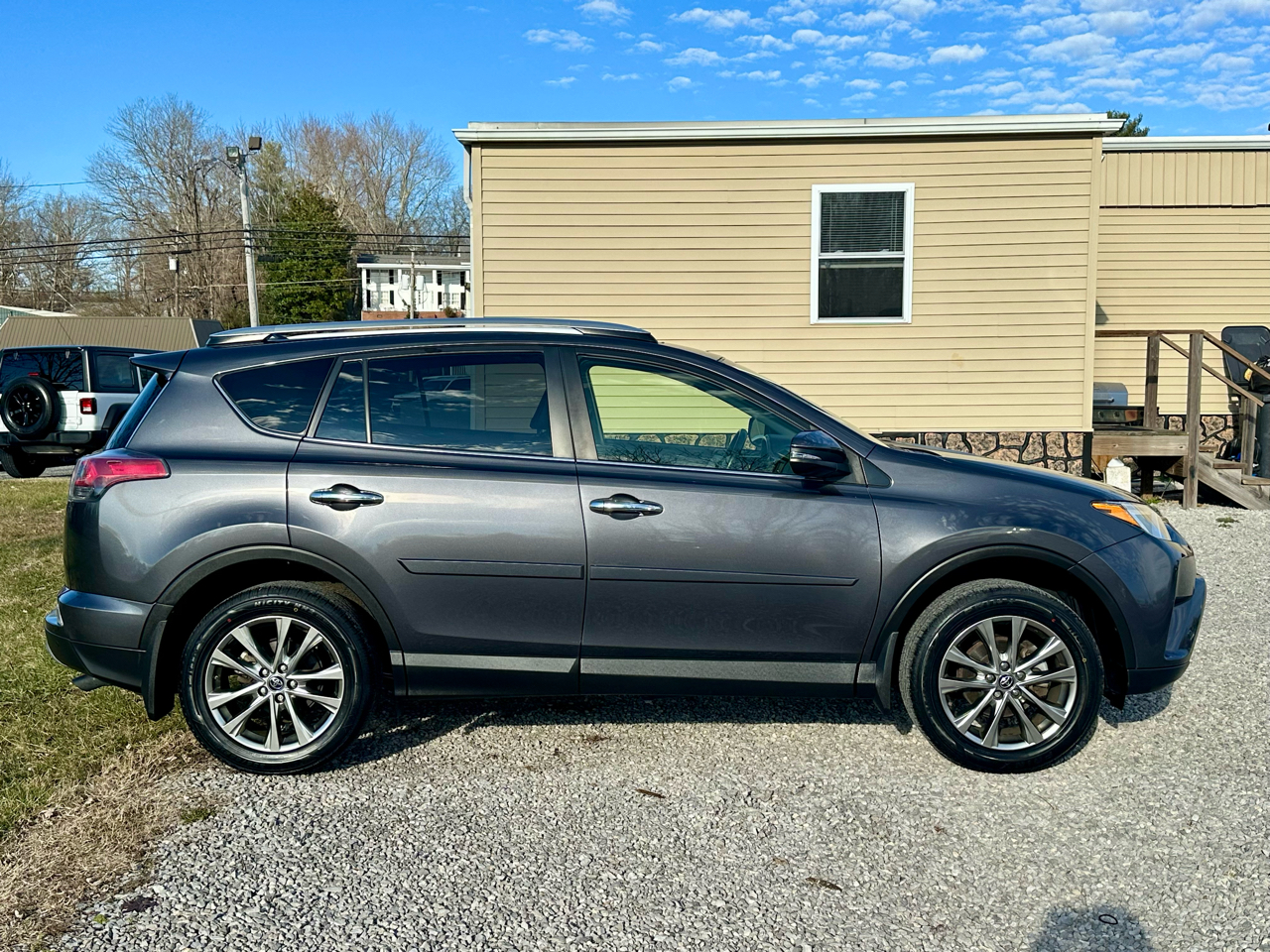Toyota RAV4 Limited AWD 2016