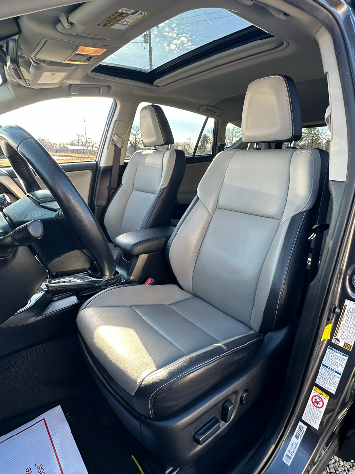 Toyota RAV4 Limited AWD 2016