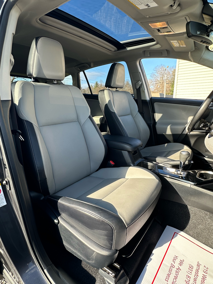 Toyota RAV4 Limited AWD 2016