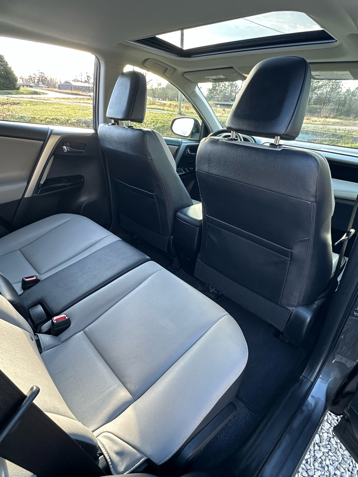 Toyota RAV4 Limited AWD 2016