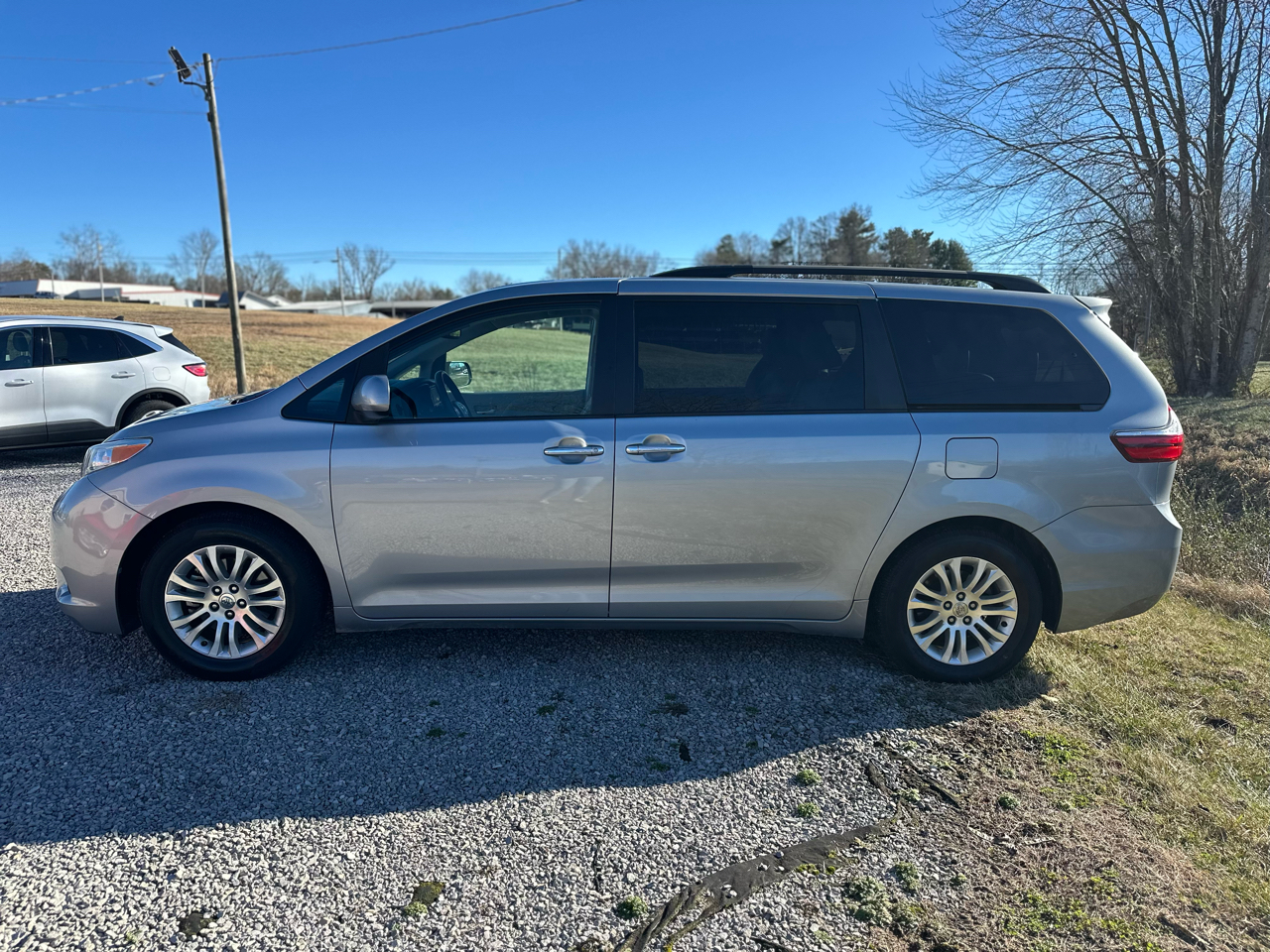 Toyota Sienna XLE FWD 8-Passenger V6 2015